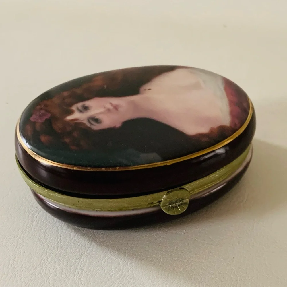 Rare Antique 1910 Porcelain Oval Jewelry Trinket Box